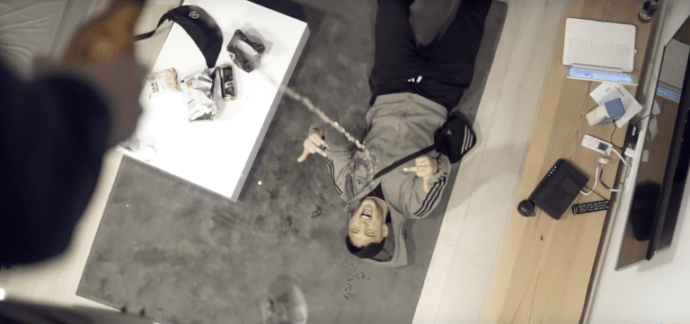Skoob102 & Duke102 – Morgen bin ich reich (prod. Sboy) [Video]