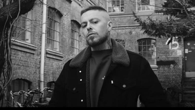 AchtVier – In meinen Schuhen (prod. JMXJ)