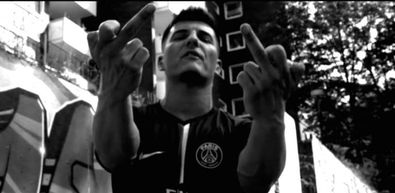 Asche – Draußen auf der Straße (prod. Mendouz) [Video]