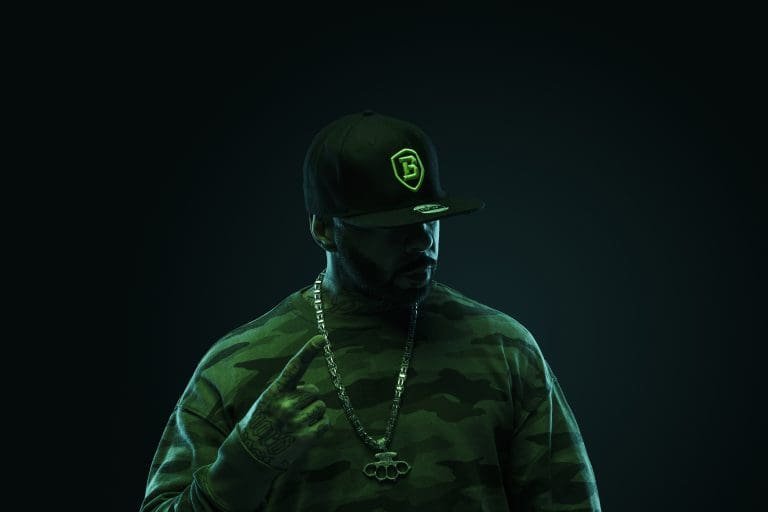 Azad kündigt neues Album „NXTLVL“ für Juli an