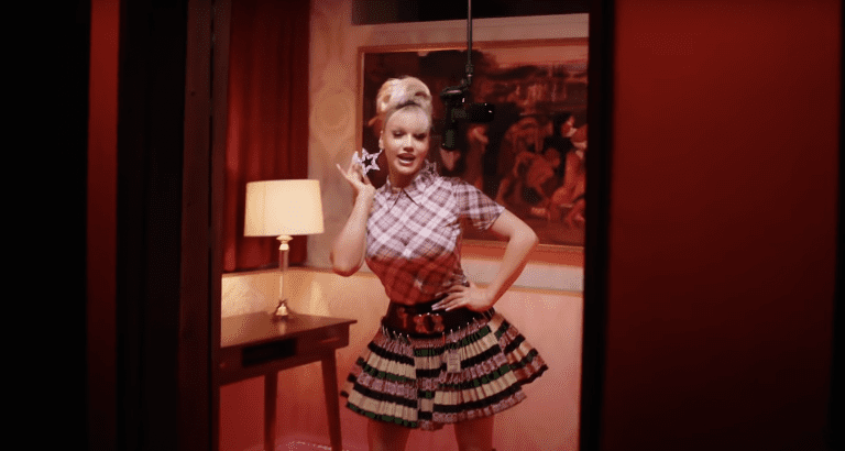 Shirin David feat. Kitty Kat – Be a Hoe/Break a Hoe (prod. Ghana Beats & Geenaro)