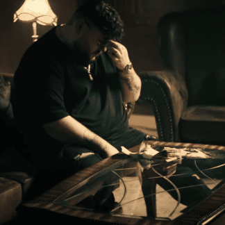 Bozza kündigt neues Album an und droppt das „Intro”