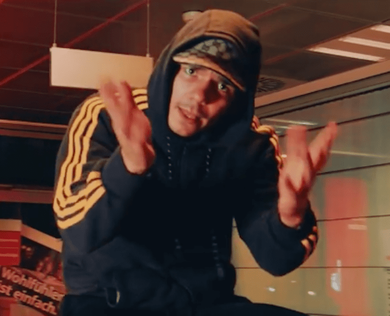 Capital Bra – Es geht ums Geschäft (prod. Saven Musiq)