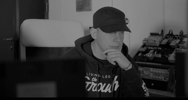 Cr7z – Ich wollte dich nur wissen lassen [Video]