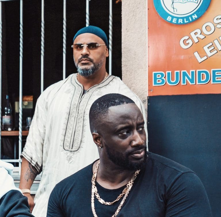 Massiv & Manuellsen – Heimatland (prod. NMD & Beatzeps)