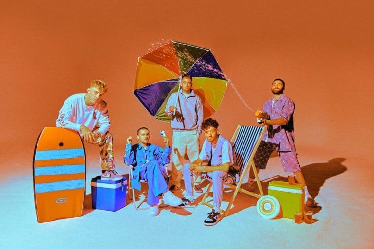 rap.de präsentiert: Easy Life gehen auf „Life’s a beach Tour”