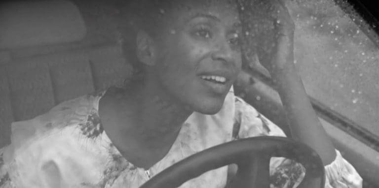 Grace Risch feat. Chefket – Leinwand