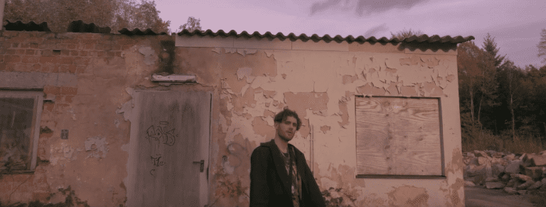 Holy Modee – baggedibags (prod. Vyno) [Video]