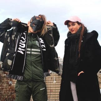 Truth Hurts: Antifuchs über Höhenangst, die Opferrolle, Feminismus-Fragen in Interviews & Mittelfinger