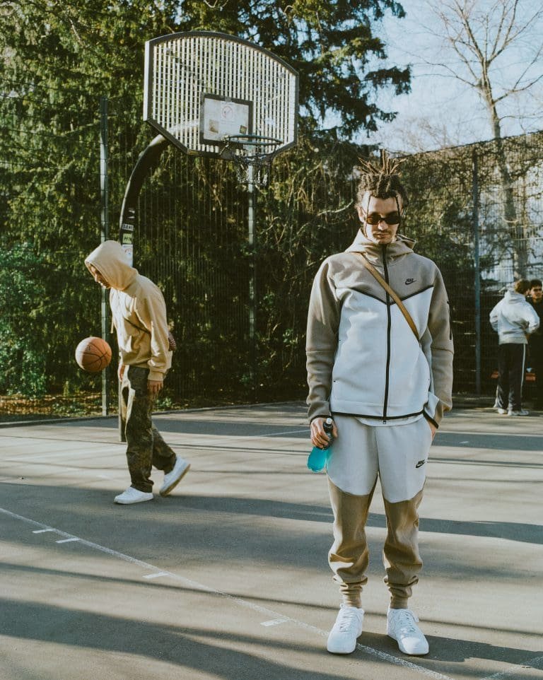 Ion Miles – Dunkelblau (prod. KazOnDaBeat)