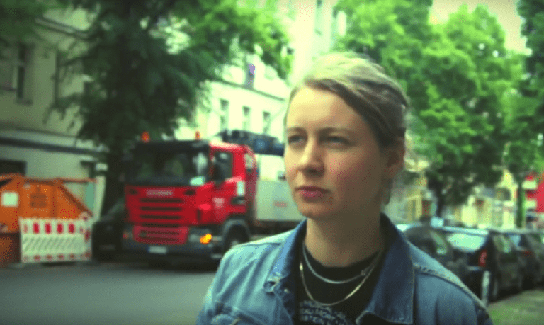 Lena Stoehrfaktor – Flunkyballs (prod. ASI-ES) [Video]