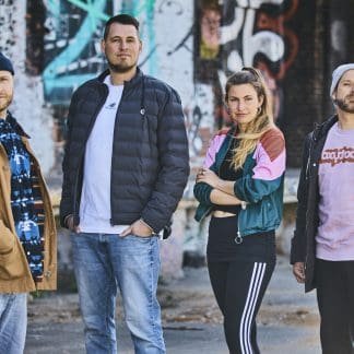 Neonschwarz – Features