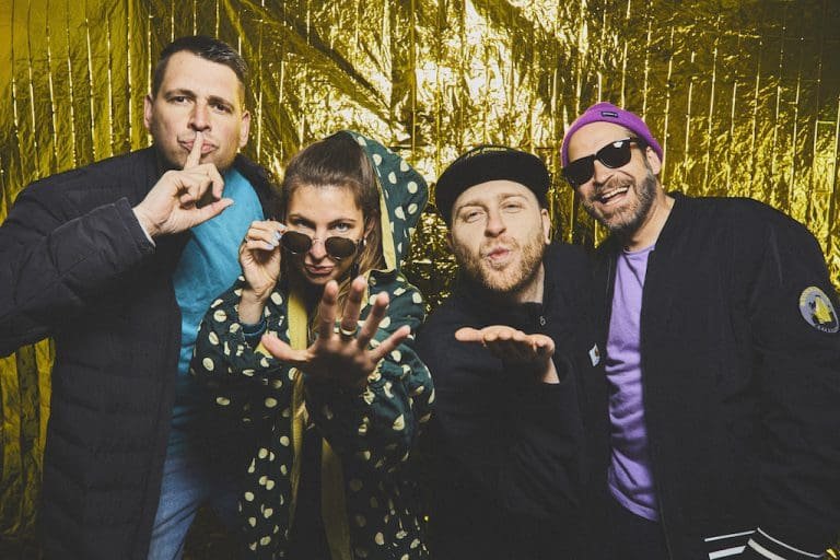 Neonschwarz im Interview: „Wir sind ein bisschen kuscheliger”