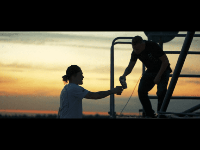 Estikay feat. Taimo – Alles wunderbar (prod. SiNCH & Typhoon)