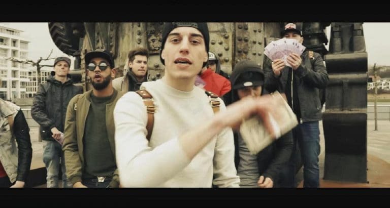 Spinning 9 – 100 Stacks [Video]