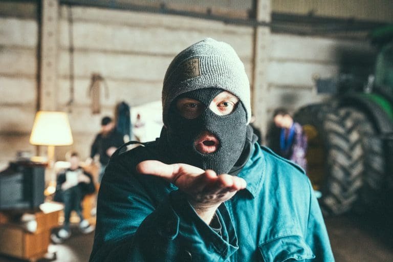 Waving The Guns feat. DJ Joaf – Ich weiß nicht recht (prod. Kinojunge)