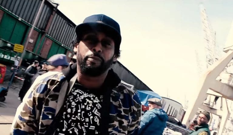 Afrob – Fühlt sich gut an (Mutterschiff Deluxe Edition) [Video]