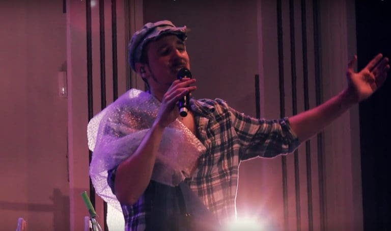 Alligatoah & Onkel – Du bist schön (live) [Video]