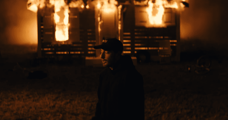 Casper feat. Ahzumjot & Portugal. The Man – Lass sie gehen [Video]