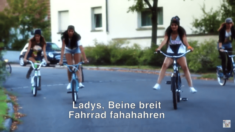 Literal Video zu Cros „Easy“