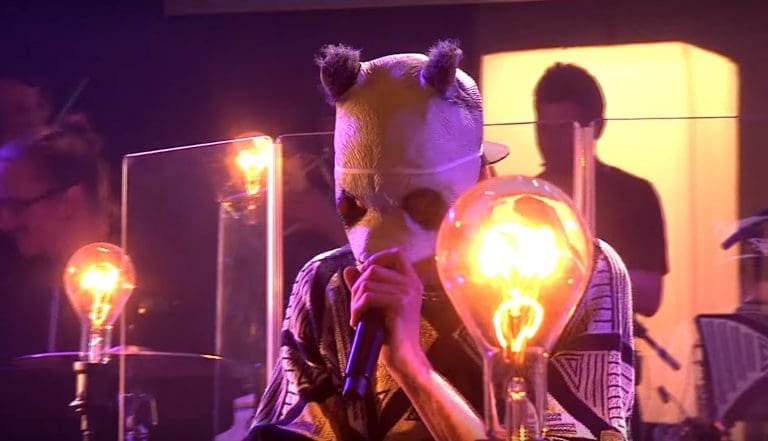 Cro – Melodie (Unplugged Version) [Video]