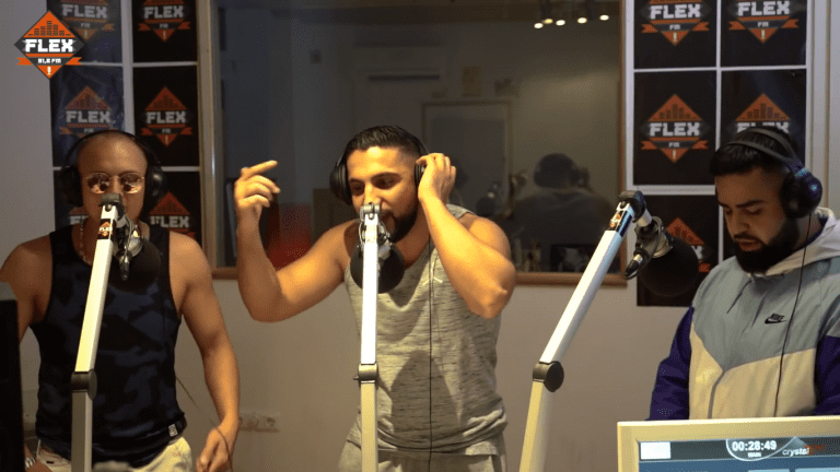 Ajé – FLEXclusive (FleX FM Cypher 21)