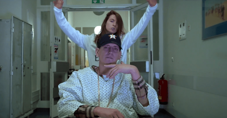 Money Boy feat. Haiyti – Ich kann nix sehen