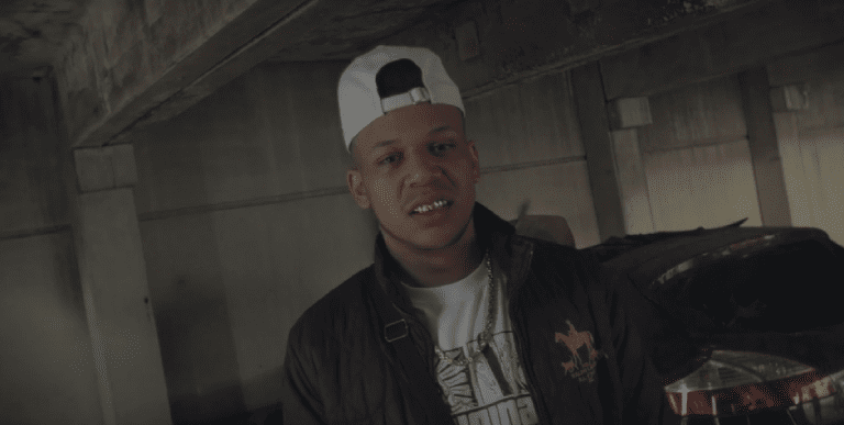 King Eazy – Van Damme (prod. Luxraybeats) [Video]