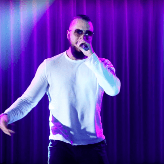 „Dende-Medley“ mit Kollegah, Fettes Brot, Jan Böhmermann & Roger