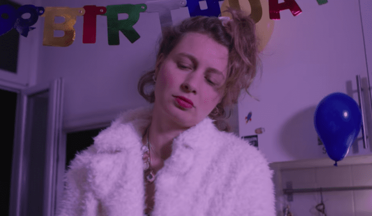 Lena Stoehrfaktor – Mama (prod. ASI-ES) [Video]