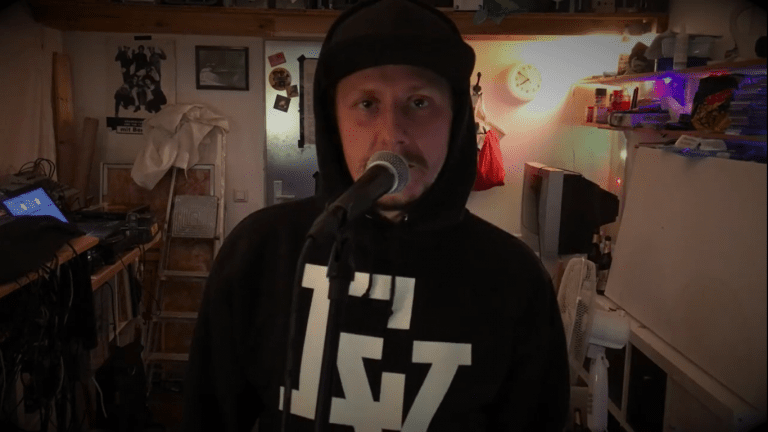 Meckie – Kein Mensch ist egal [Video]