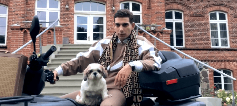 Mista Meta – Immer klingelt mein Handy/ Mista Lova (prod. MotB/ Unkn0wnzproduction) [Splitvideo]