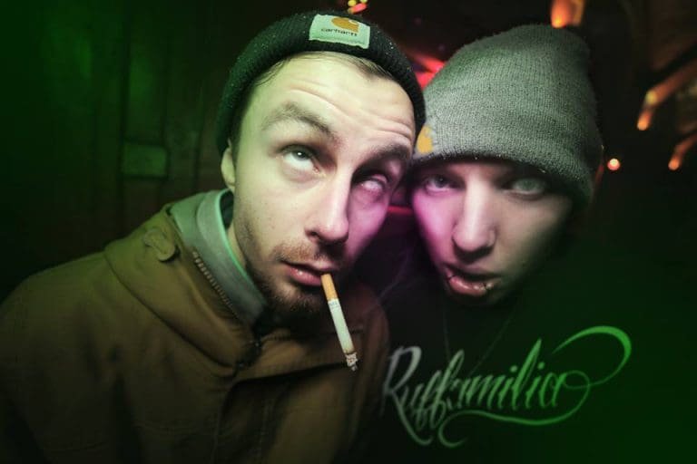 Dollar John & Duzoe (ODMGDIA) – Guns n‘ Noses Remix (prod. Hollydontybe) [Video]