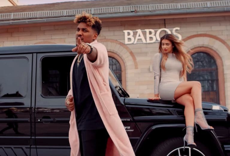 reezy – Satellit (prod. reezy) [Video]