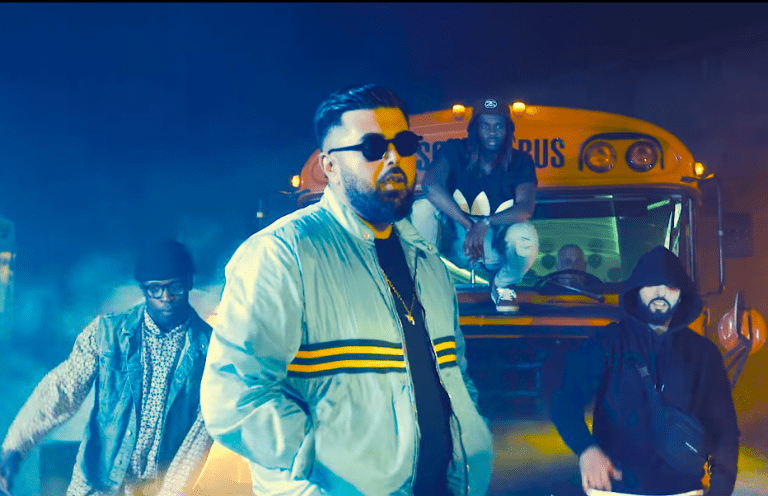 Summer Cem veröffentlicht zwei Videos zu „Tamam Tamam“