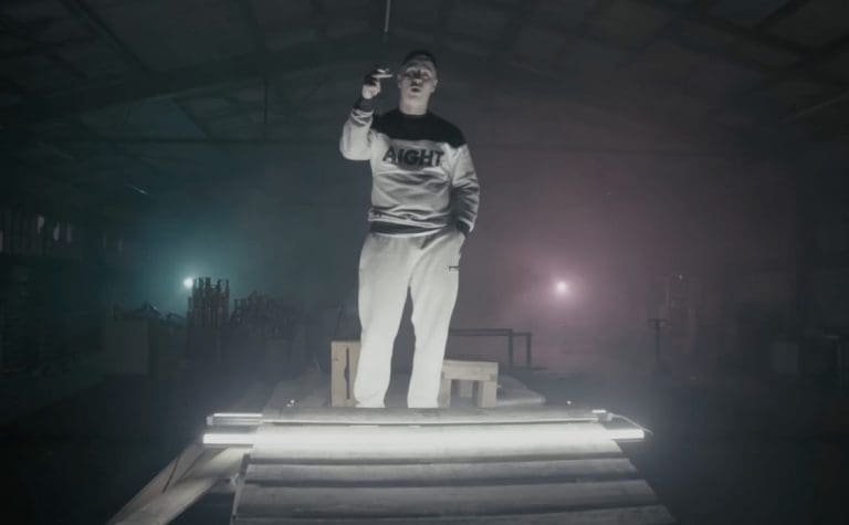 TaiMo – Ausschlafen (prod. 2RED) [Video]