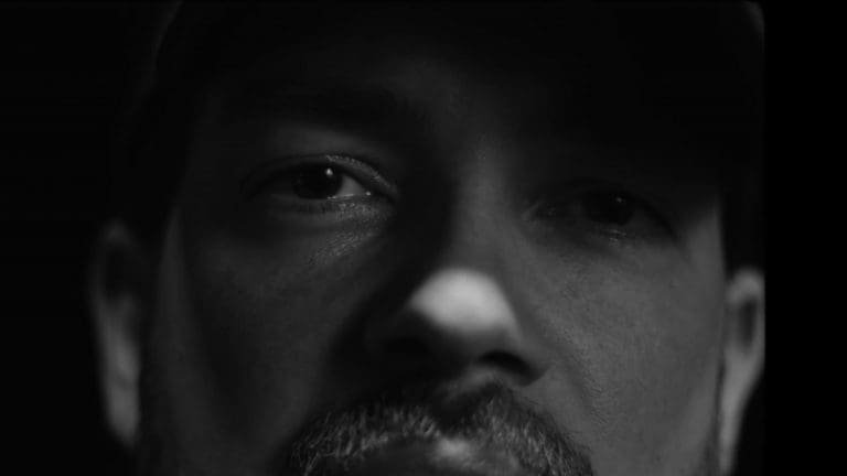 Takt32 – Demut & Größenwahn (Intro) (prod. Aside)