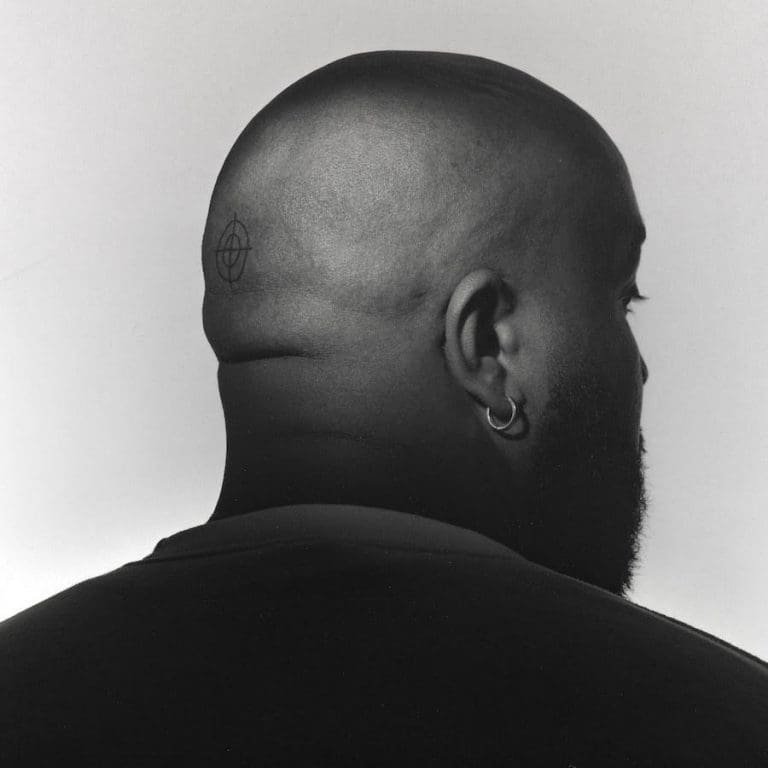 OG Keemo gibt das Release-Date von „Mann beisst Hund” bekannt