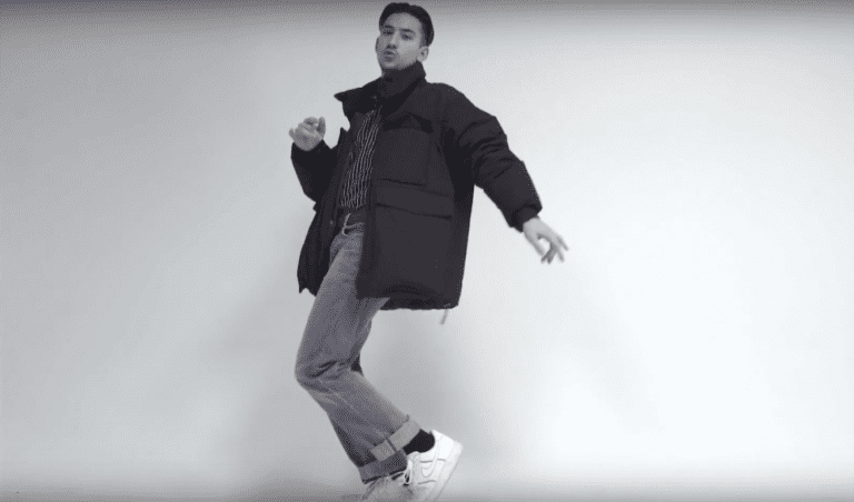 Yung Hurn kündigt sein Debütalbum „1220“ an und veröffentlicht das Video „GGGut“
