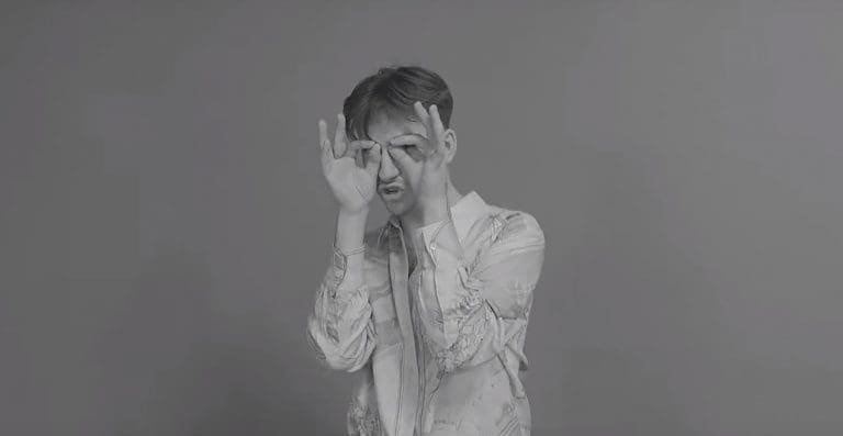 Yung Hurn – Sie schauen (prod. Emphasis) [Video]