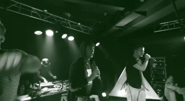 Zugezogen Maskulin & LGoony – Füchse (live) [Video]